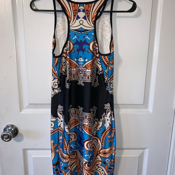 Patterned Body-Con Dress - Picture 2 of 2